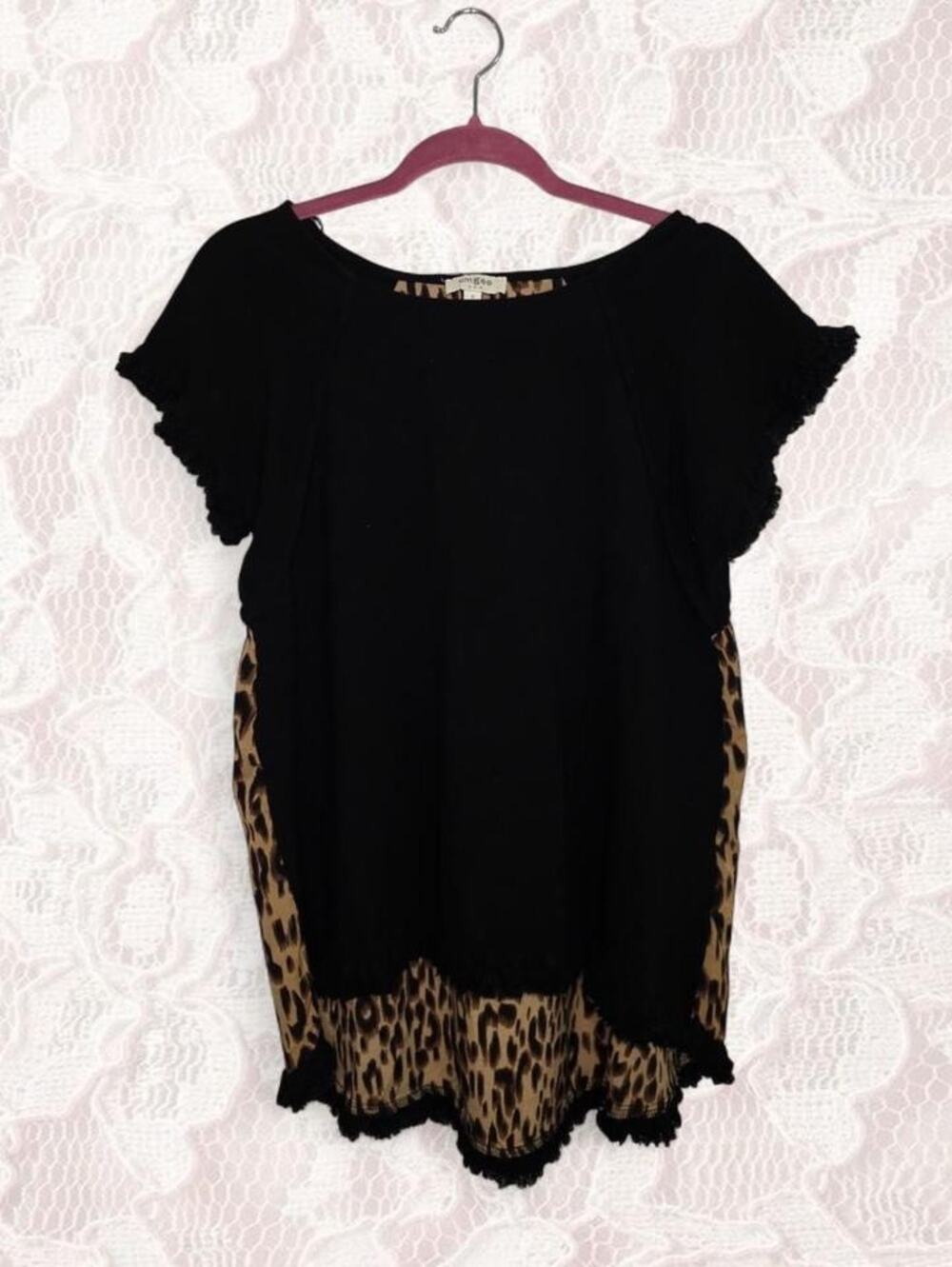 Umgee Black Leopard Mixed Media Top Raw High Low Hem Boho Small